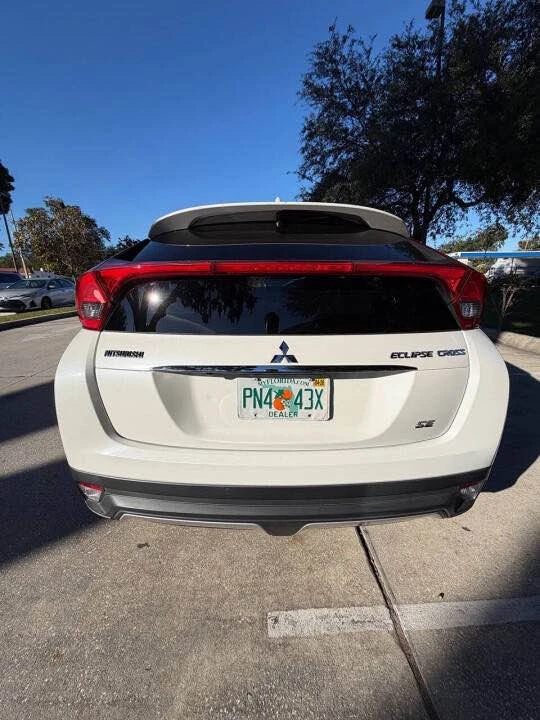 2018 Mitsubishi Eclipse Cross - Image 3 of 17
