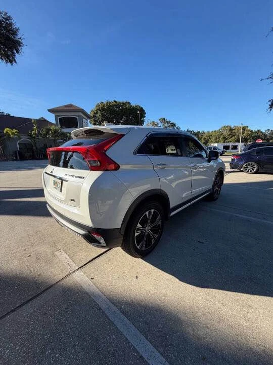 2018 Mitsubishi Eclipse Cross - Image 10 of 17