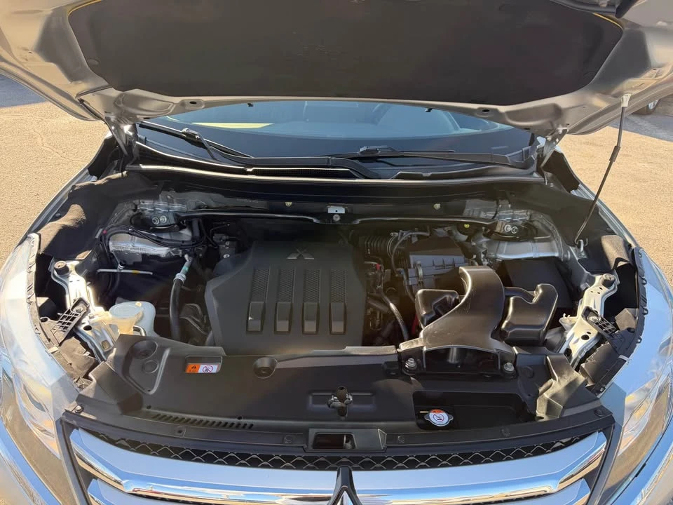2018 Mitsubishi Eclipse Cross - Image 17 of 20