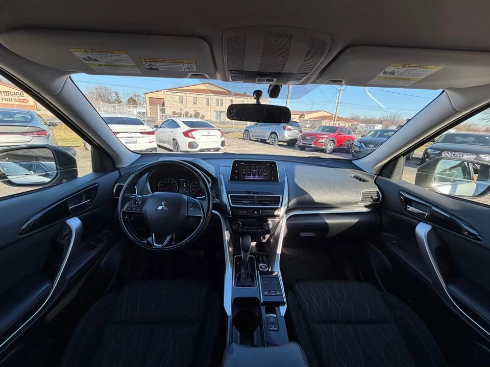 2018 Mitsubishi Eclipse Cross - Image 15 of 20