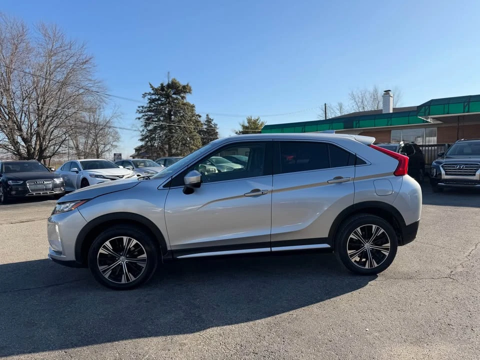 2018 Mitsubishi Eclipse Cross - Image 2 of 20