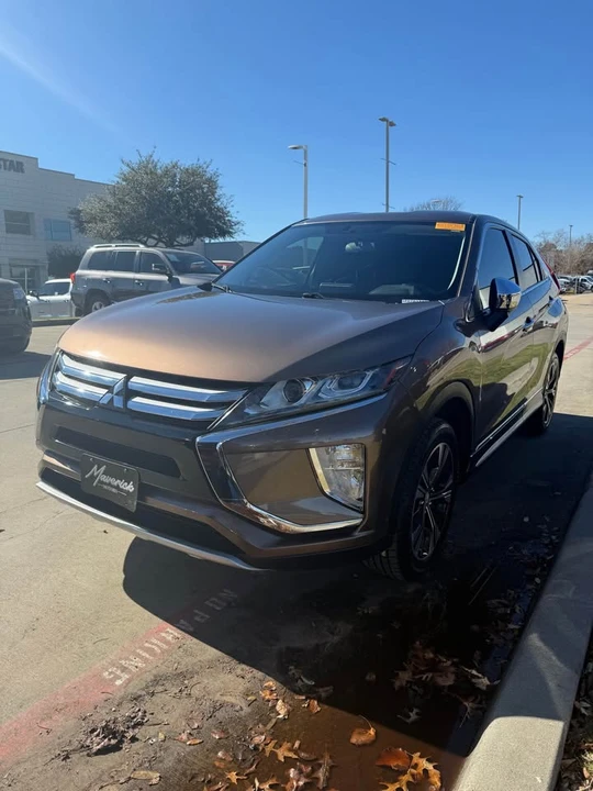 2018 Mitsubishi Eclipse Cross - Image 2 of 6