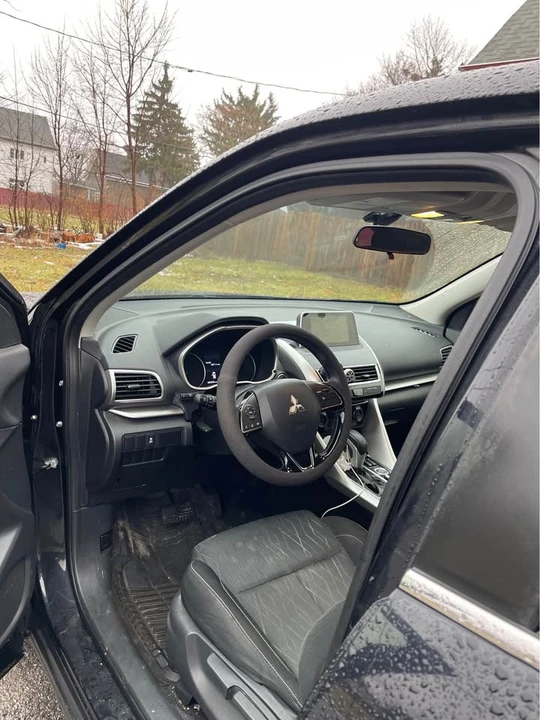 2018 Mitsubishi Eclipse Cross - Image 5 of 6