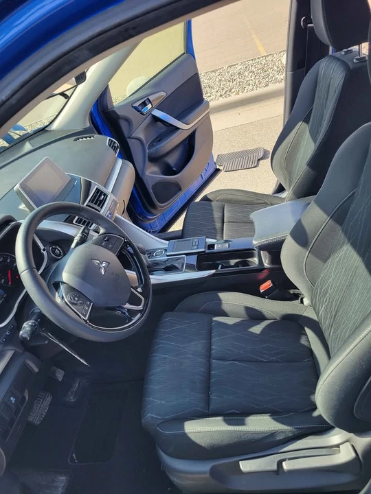 2018 Mitsubishi Eclipse Cross - Image 7 of 8