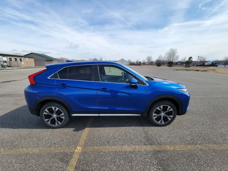 2018 Mitsubishi Eclipse Cross - Image 4 of 8