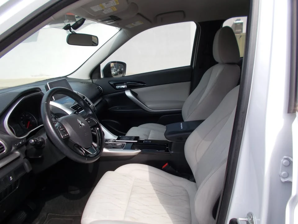 2018 Mitsubishi Eclipse Cross - Image 7 of 20