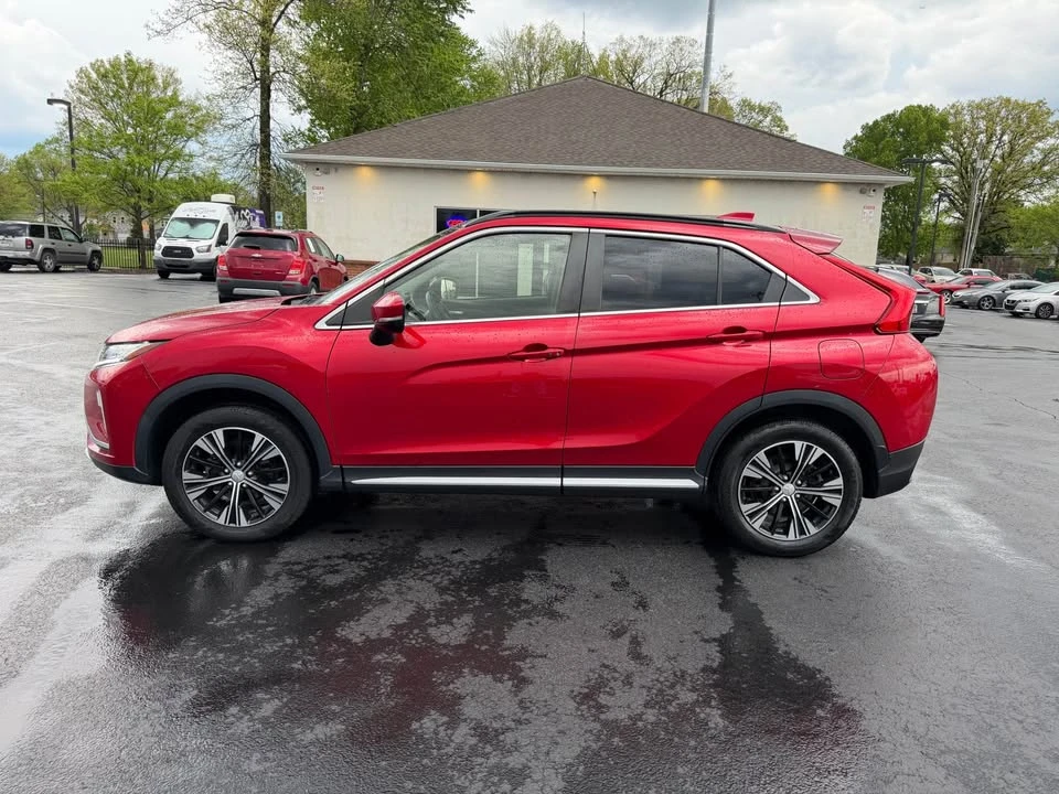2018 Mitsubishi Eclipse Cross - Image 2 of 19