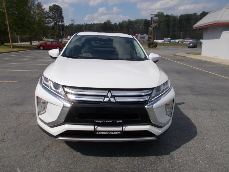 2018 Mitsubishi Eclipse Cross - Image 2 of 20