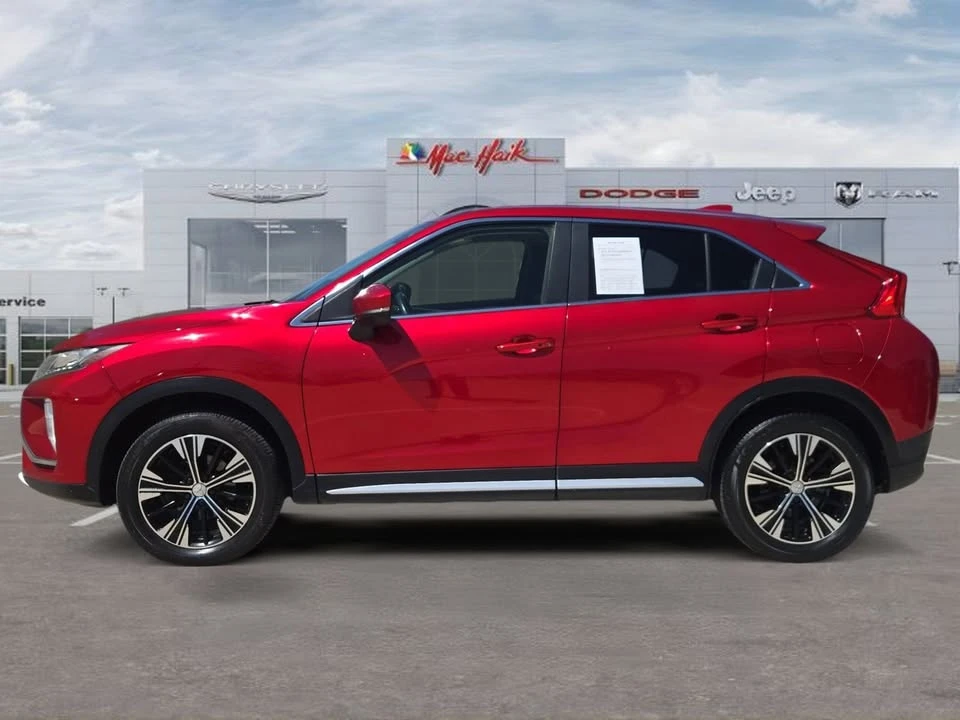 2018 Mitsubishi Eclipse Cross - Image 2 of 15