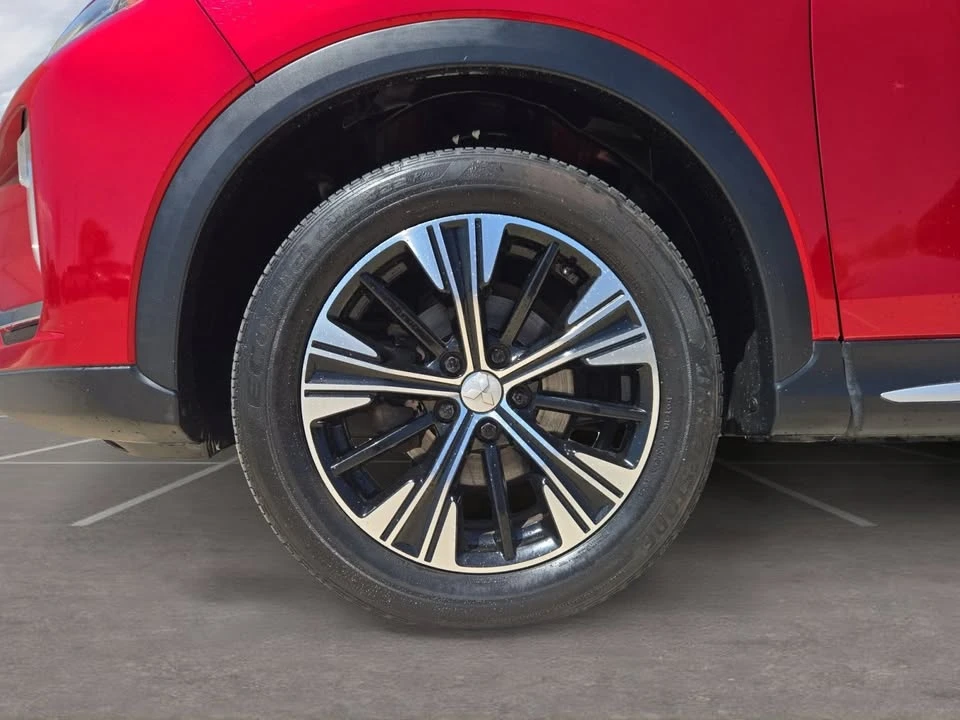 2018 Mitsubishi Eclipse Cross - Image 14 of 15