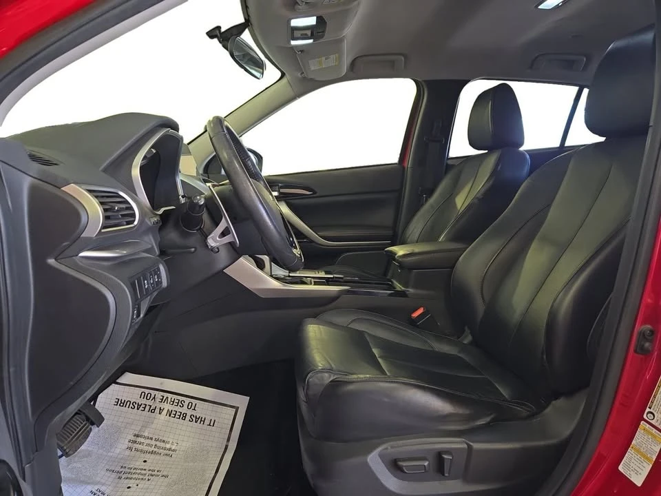 2018 Mitsubishi Eclipse Cross - Image 9 of 15