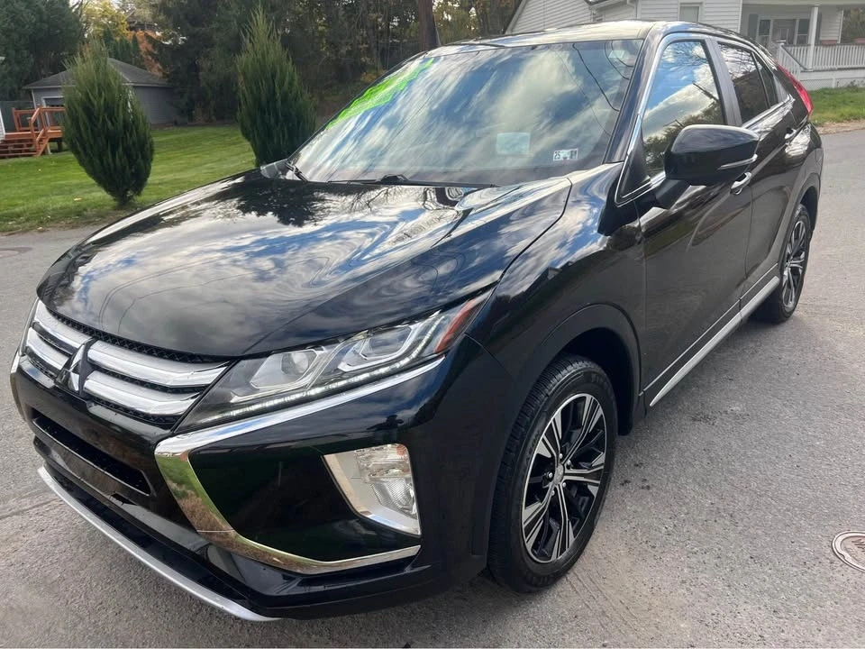 2018 Mitsubishi Eclipse Cross - Image 2 of 10