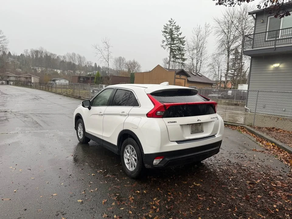 2018 Mitsubishi Eclipse Cross - Image 5 of 10