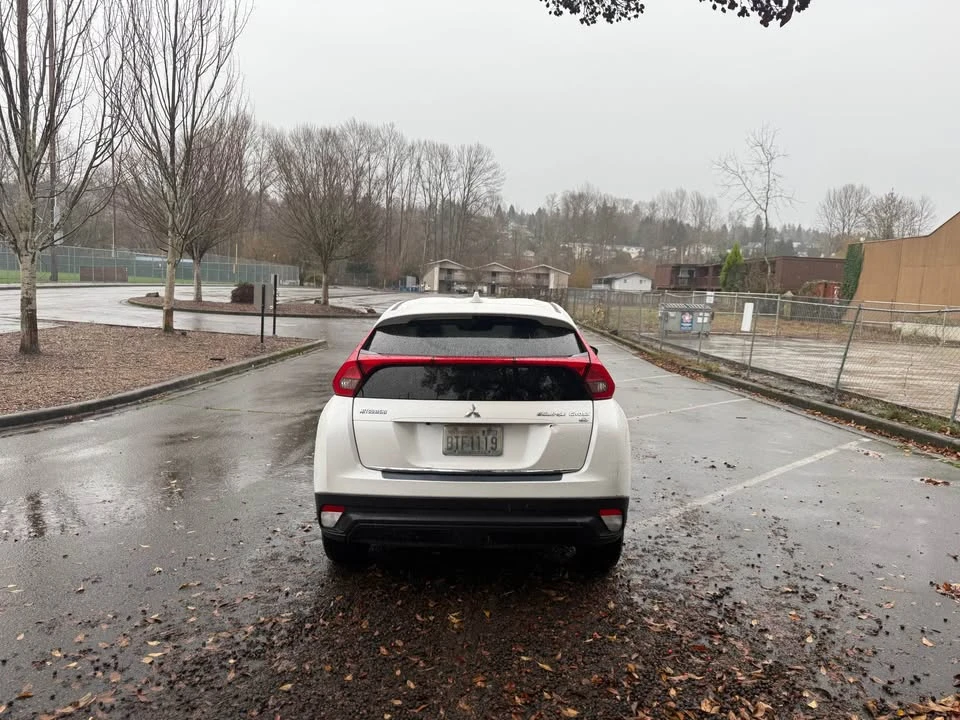 2018 Mitsubishi Eclipse Cross - Image 4 of 10