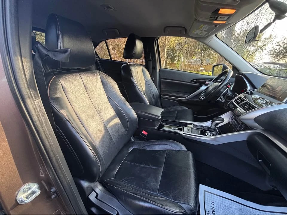 2018 Mitsubishi Eclipse Cross - Image 16 of 19