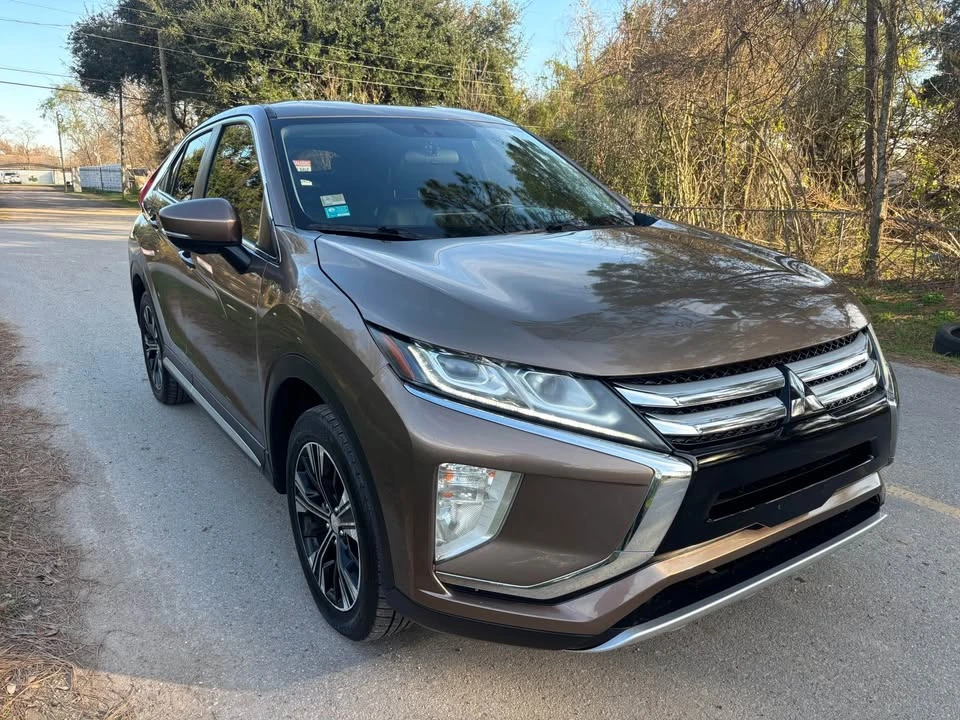 2018 Mitsubishi Eclipse Cross - Image 3 of 19
