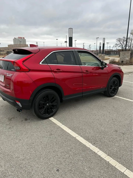 2018 Mitsubishi Eclipse Cross - Image 8 of 10