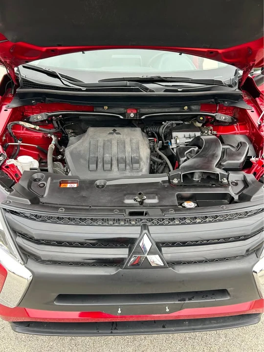 2018 Mitsubishi Eclipse Cross - Image 4 of 10