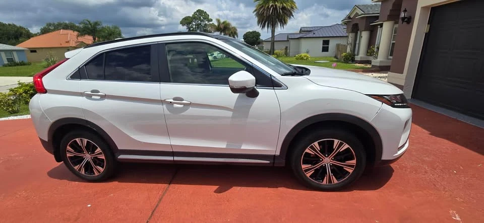 2018 Mitsubishi Eclipse Cross - Image 3 of 13