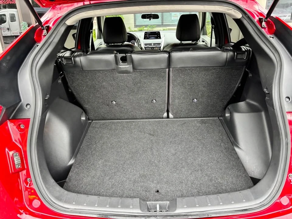 2018 Mitsubishi Eclipse Cross - Image 9 of 20