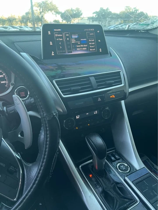 2018 Mitsubishi Eclipse Cross - Image 9 of 14