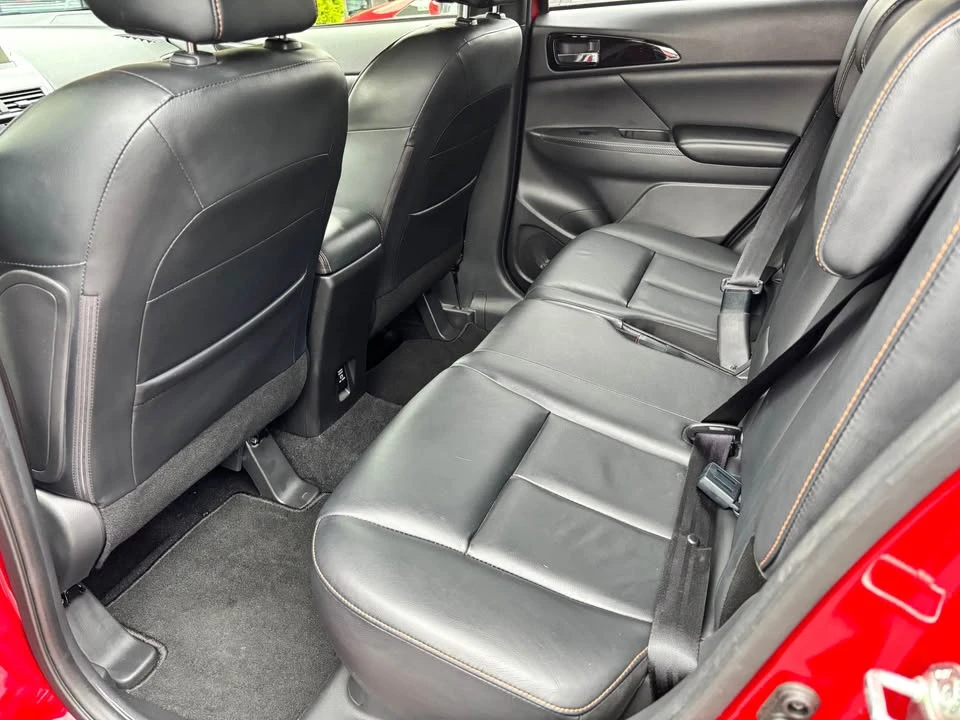 2018 Mitsubishi Eclipse Cross - Image 10 of 20