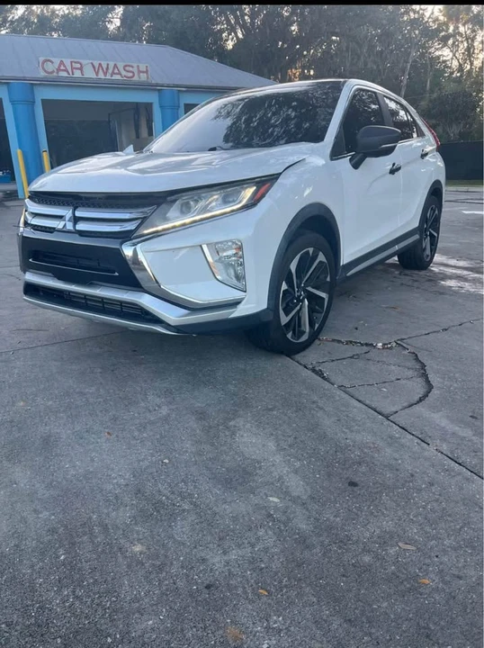2018 Mitsubishi Eclipse Cross - Image 2 of 14