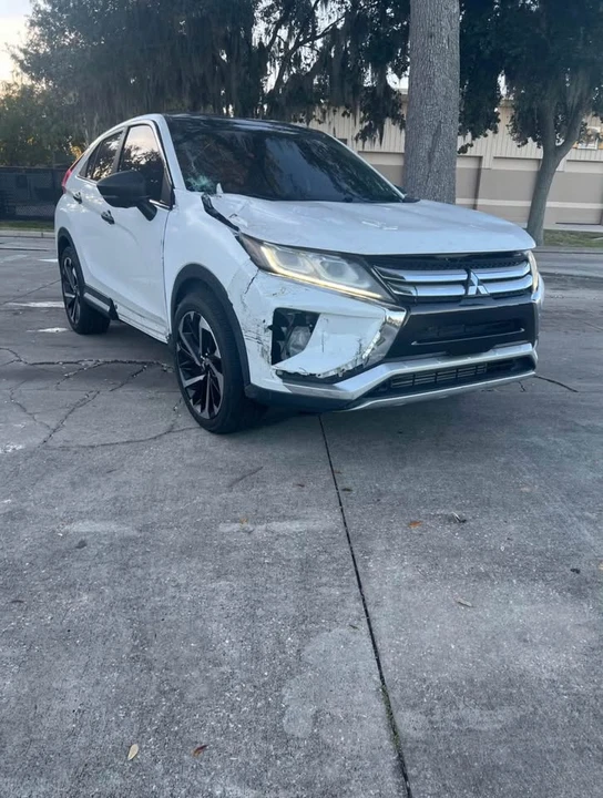 2018 Mitsubishi Eclipse Cross - Image 2 of 13