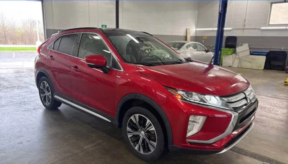 2018 Mitsubishi Eclipse Cross - Image 2 of 13