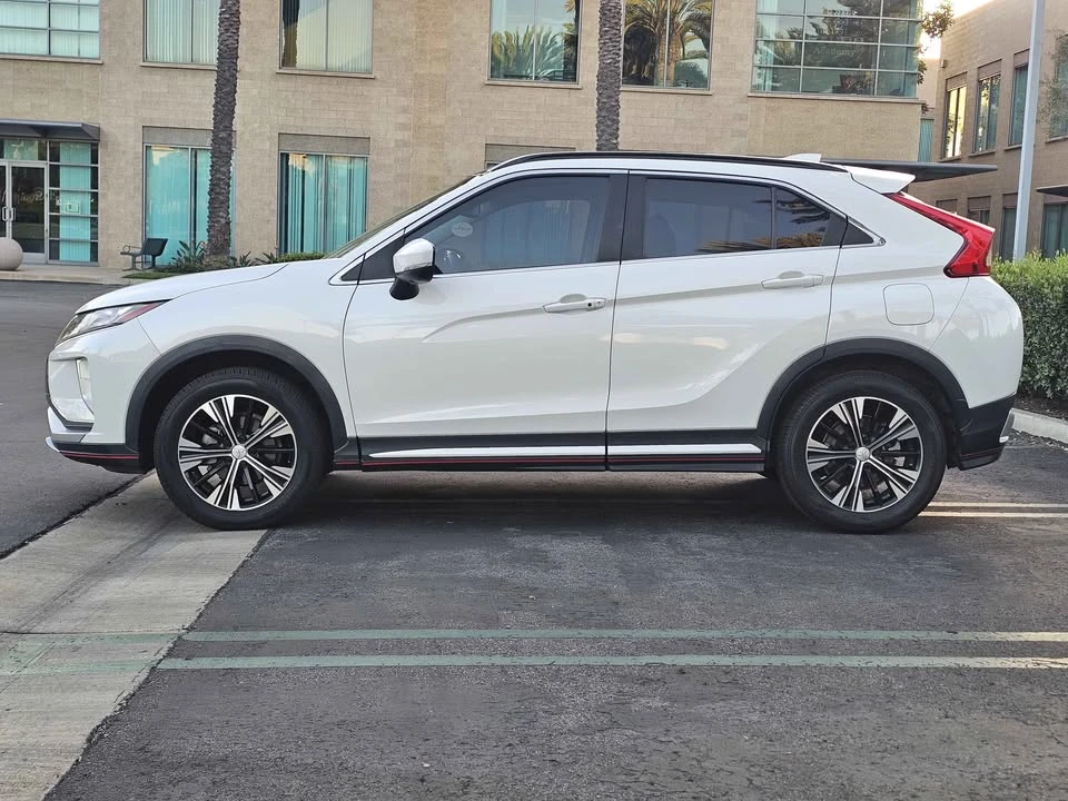 2018 Mitsubishi Eclipse Cross - Image 4 of 16