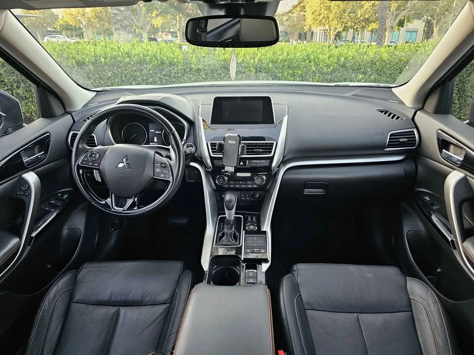 2018 Mitsubishi Eclipse Cross - Image 8 of 16