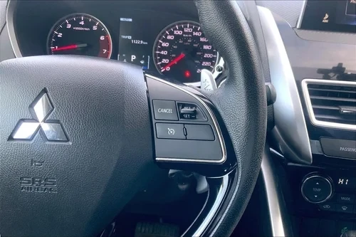2018 Mitsubishi Eclipse Cross - Image 11 of 15
