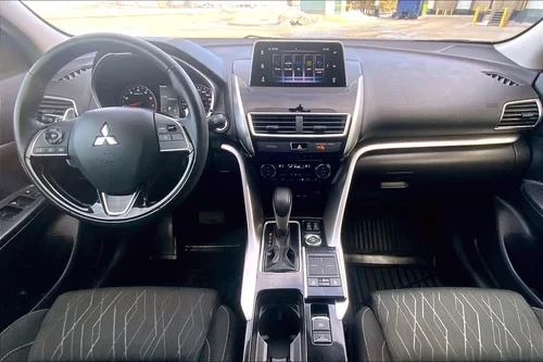 2018 Mitsubishi Eclipse Cross - Image 7 of 15