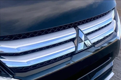 2018 Mitsubishi Eclipse Cross - Image 3 of 15