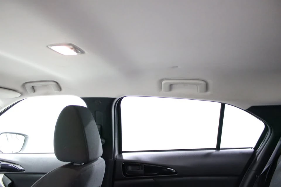 2018 Mitsubishi Eclipse Cross - Image 19 of 20