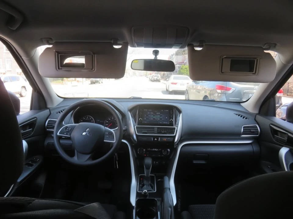 2018 Mitsubishi Eclipse Cross - Image 13 of 20