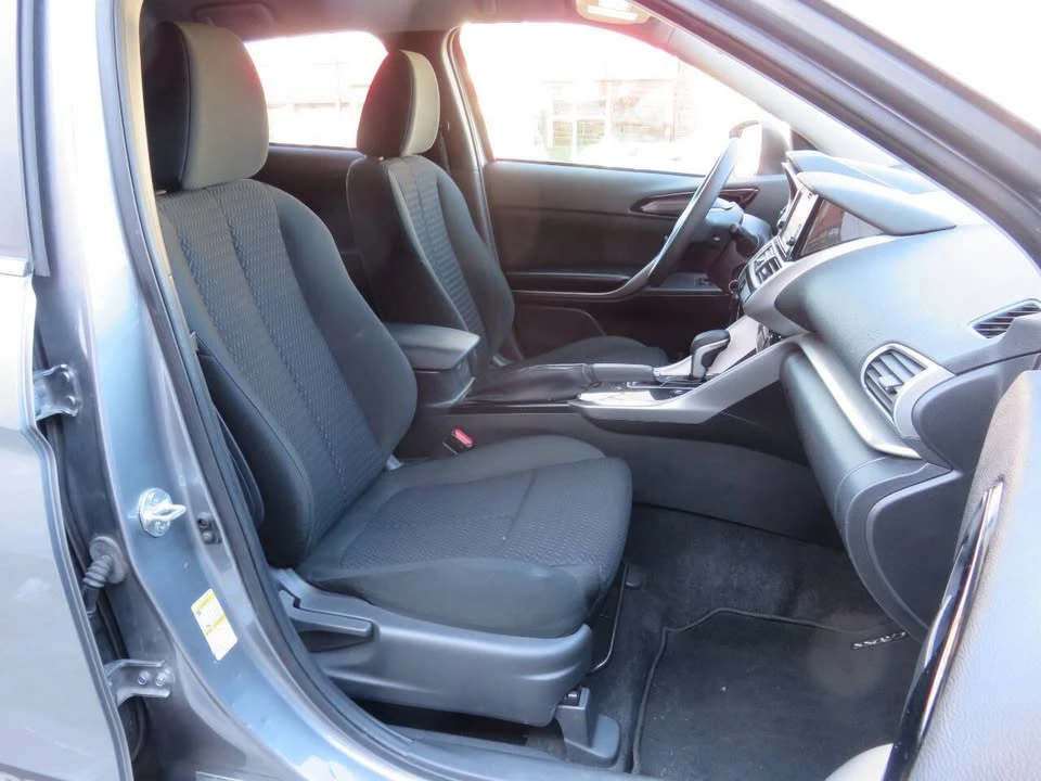 2018 Mitsubishi Eclipse Cross - Image 11 of 20
