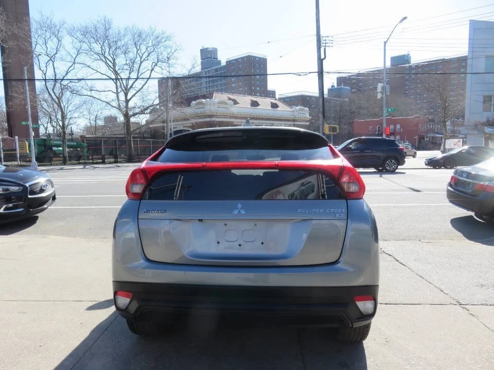 2018 Mitsubishi Eclipse Cross - Image 9 of 20