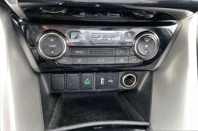 2018 Mitsubishi Eclipse Cross - Image 16 of 20