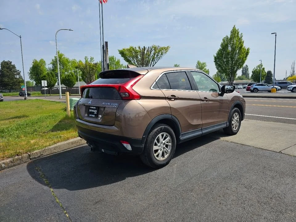 2018 Mitsubishi Eclipse Cross - Image 4 of 5