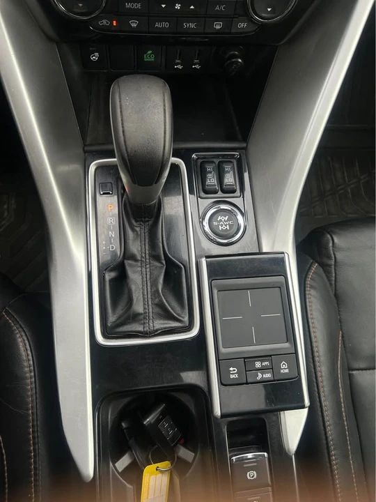 2018 Mitsubishi Eclipse Cross - Image 13 of 16