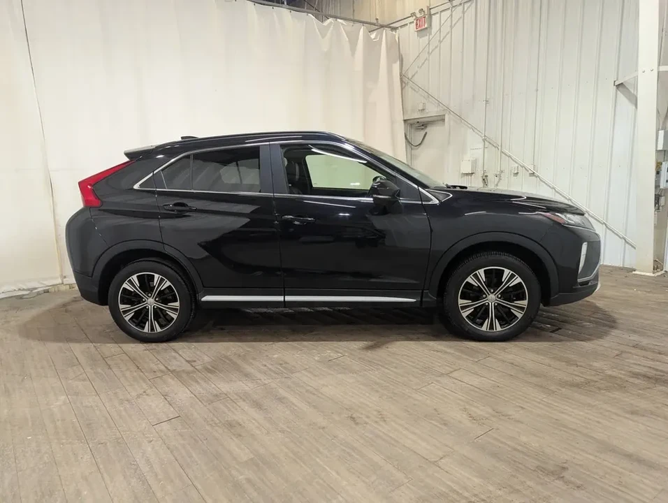 2018 Mitsubishi Eclipse Cross - Image 8 of 20