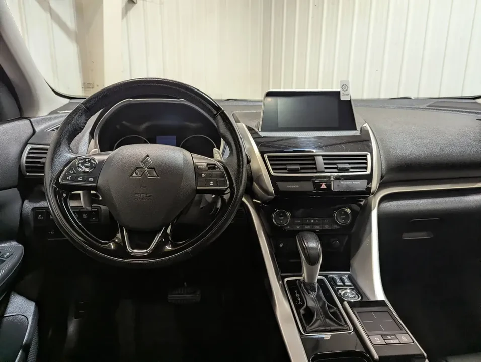 2018 Mitsubishi Eclipse Cross - Image 16 of 20