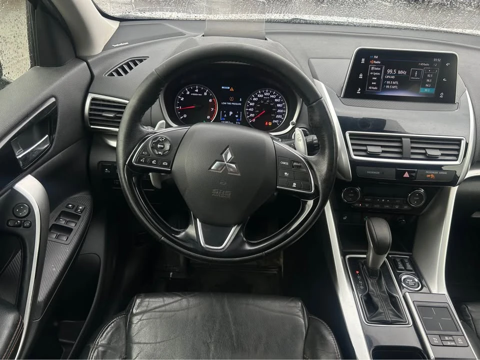 2018 Mitsubishi Eclipse Cross - Image 9 of 19