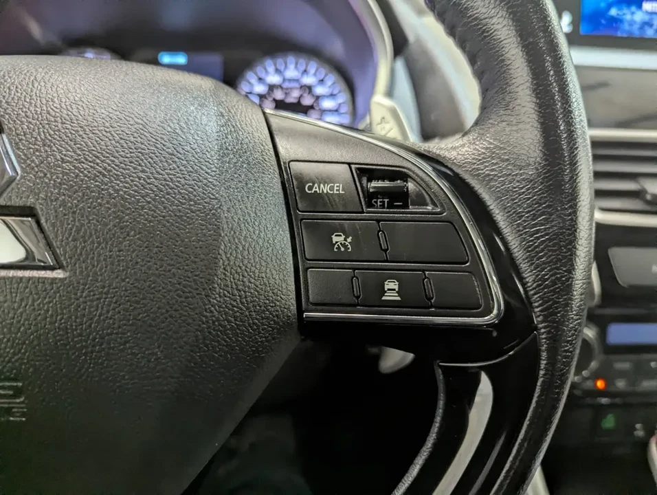 2018 Mitsubishi Eclipse Cross - Image 19 of 20