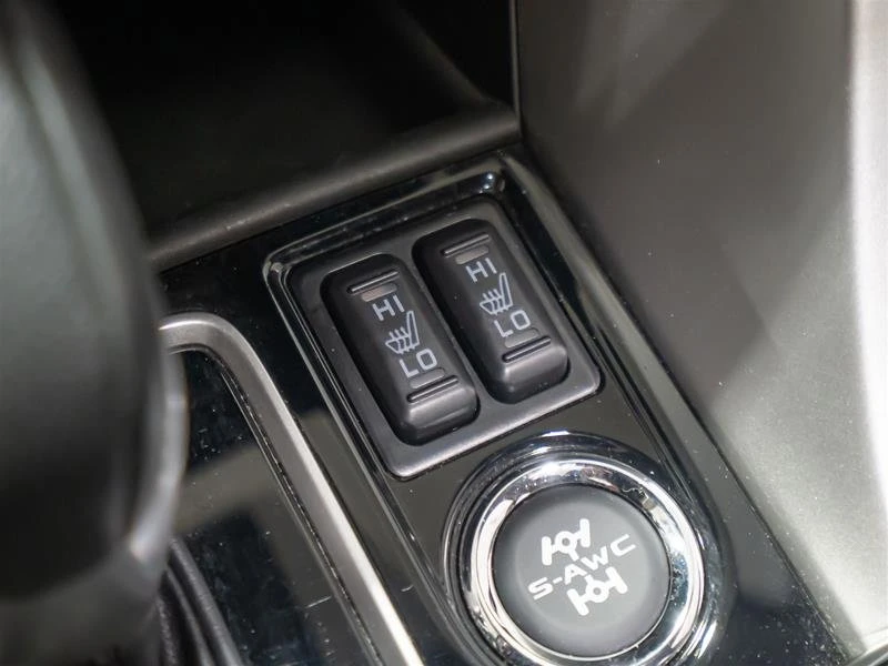 2018 Mitsubishi Eclipse Cross - Image 16 of 20