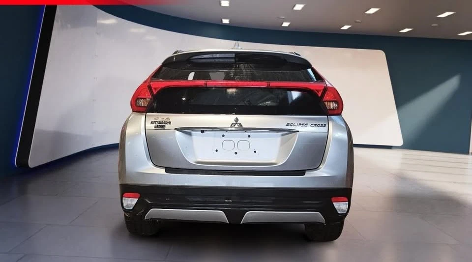 2018 Mitsubishi Eclipse Cross - Image 3 of 10