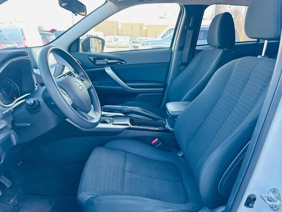 2018 Mitsubishi Eclipse Cross - Image 9 of 12