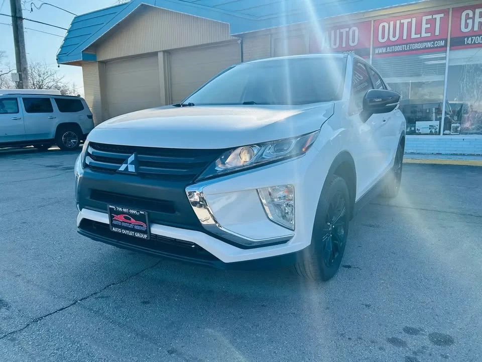 2018 Mitsubishi Eclipse Cross - Image 3 of 12