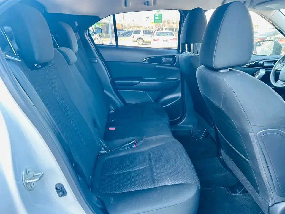 2018 Mitsubishi Eclipse Cross - Image 4 of 7